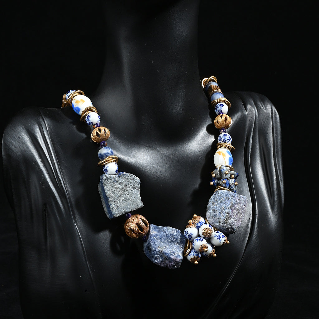 Minimalist lapis lazuli choker necklace worn by model, vintage boho jewelry style
